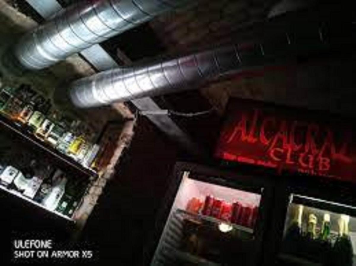 Alcatrazpraha Appartement Buitenkant foto